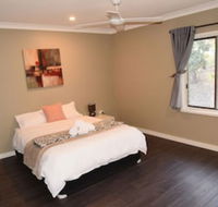 Warrawong holiday big home - Queensland Tourism