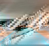 Pride Docklands Waterfront Apartment City View - Queensland Tourism