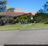 Holiday Dream at South West Rocks - Queensland Tourism