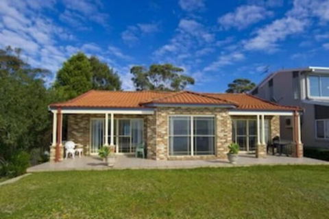 Cook St. 4 Salamander Bay - QLD Tourism 1