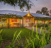 Monkey Place Country House - Queensland Tourism