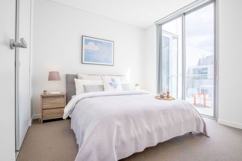 Melbourne South Wharf Hotel Apartment - Queensland Tourism 1