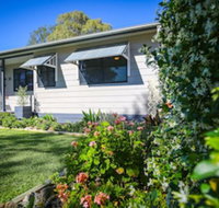Dell Lee Cottage - Queensland Tourism