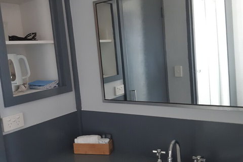 Red Star Apartments - QLD Tourism 2