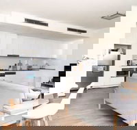 Spacious Apartment Close to Chatswood - QLD Tourism