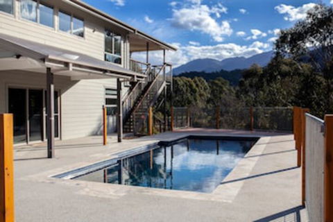 Dreaming Of The Buckland - Queensland Tourism 0