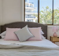 EJ Homes at The Entrance - QLD Tourism