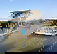Corroboree Houseboats - Queensland Tourism
