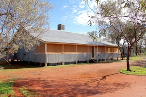 Gundabooka Cottages - Campsite - QLD Tourism 0