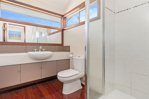 Castwood Villa 2 - Queensland Tourism 4