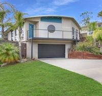 Lake House - QLD Tourism