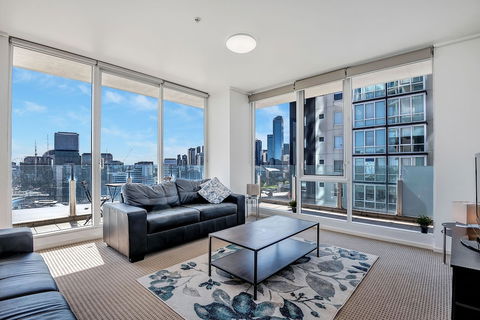 MJ Shortstay Centurion Apartments - QLD Tourism 1