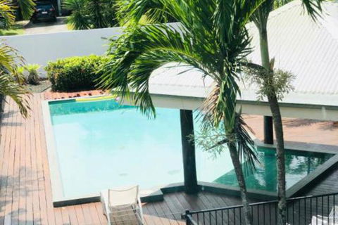 Crazy About Cairns Resort Living 6 Bedrooms - QLD Tourism 0
