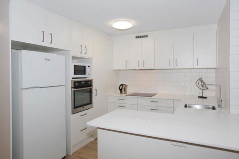 Unit 4 Coolum Cove Coolum Beach - Queensland Tourism 3