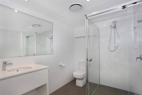 Unit 4 Coolum Cove Coolum Beach - Queensland Tourism 4
