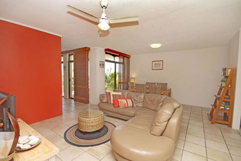 Unit 4 Cooltoro Court Coolum Beach - Queensland Tourism 5