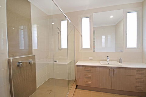 59 Banksia Avenue Coolum Beach Pet Friendly Linen Included 500 BOND - Queensland Tourism 4