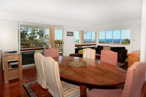 32 Barra Crescent Coolum Beach. Bond 500 FOXTEL WIFI Linen Supplied - Queensland Tourism 3