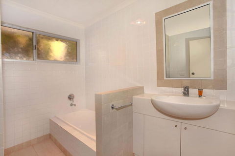 32 Barra Crescent Coolum Beach. Bond 500 FOXTEL WIFI Linen Supplied - Queensland Tourism 4
