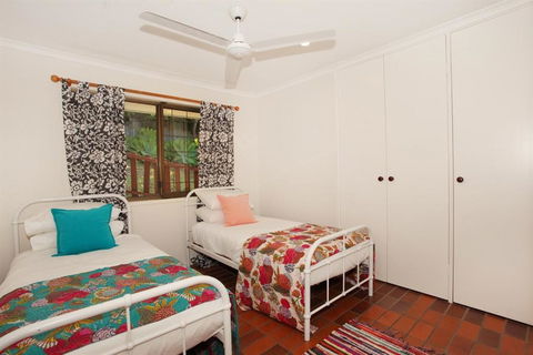 54 Coolum Terrace Coolum Beach - Queensland Tourism 3