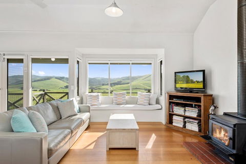 Joanna Cottage - QLD Tourism 3