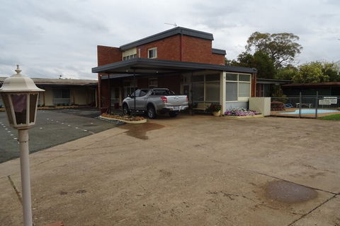 Memphis Motor Inn - QLD Tourism 1
