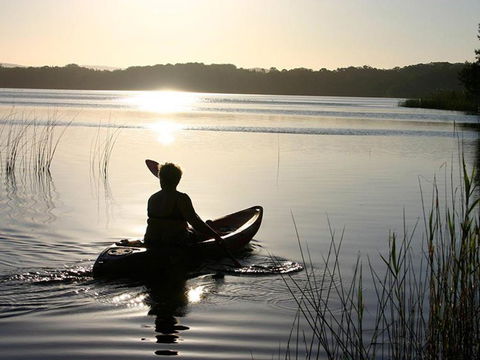 Tuppys On The Lake - Queensland Tourism 6