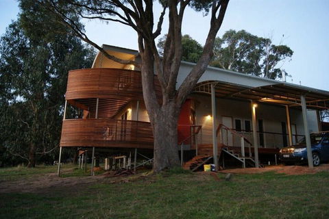 Eagles Nest - Queensland Tourism 1