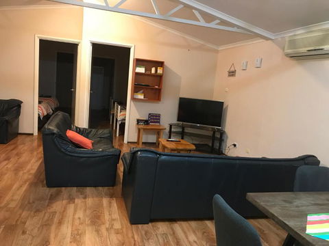 Sabai Accommodation - Queensland Tourism 4