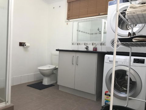 Sabai Accommodation - Queensland Tourism 1