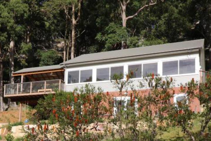Hardys Bay NSW QLD Tourism