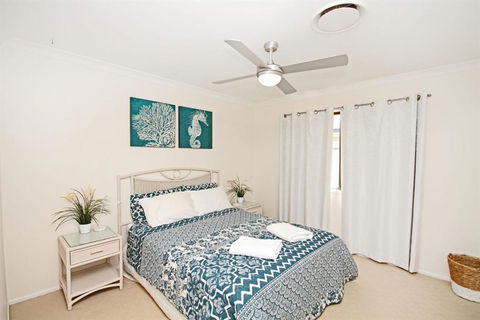 22 Sorrento Avenue Coolum Beach Linen Supplied PET FRIENDLY 500 BOND - Queensland Tourism 3