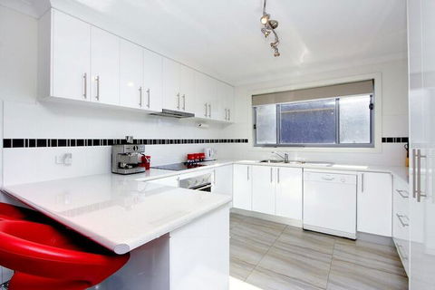 47 Anderson With Pool In Cowes - QLD Tourism 2