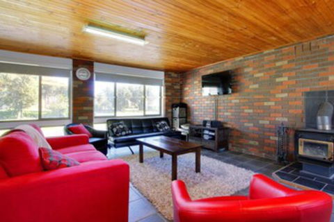 47 Anderson With Pool In Cowes - QLD Tourism 0