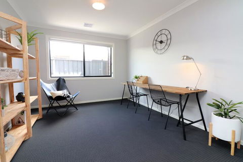 Serenity - Rejuvenate Stays - QLD Tourism 7