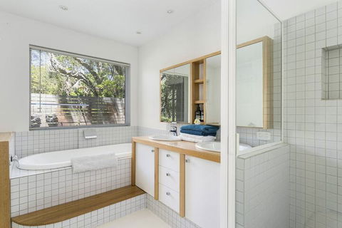 Amaranthine Abodes - Queensland Tourism 1