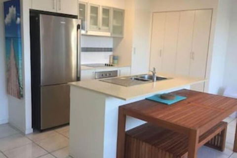 Perch Apartments At Anembo Street - Queensland Tourism 6