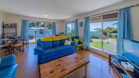 12 Aloha Ventnor Beach House - QLD Tourism 4
