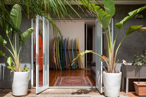 Smith Beach Getaways Beachwood Luxury Villa - QLD Tourism 4