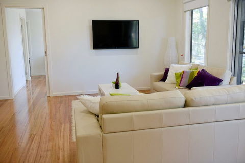 7 Gilmore Smiths Beach House - QLD Tourism 2