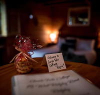 Guide Falls Cottage - Queensland Tourism