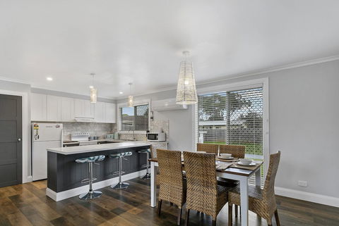 Settle In On 260 Settlement In Cowes - QLD Tourism 5