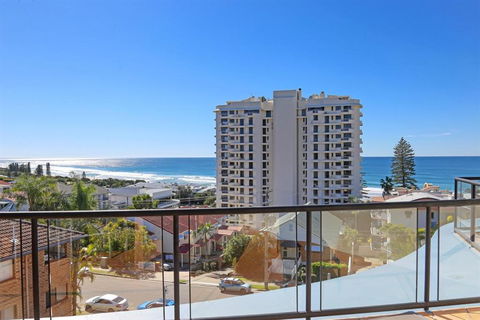 Unit 8 Bronte Of Coolum 8 12 Coolum Terrace Coolum Beach 500 Bond LINEN INCLUDED WIFI - Queensland Tourism 1