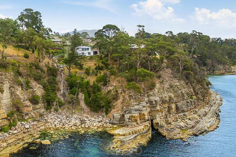 Hidden Bay - 5 BR Luxury Waterfront - Queensland Tourism 2