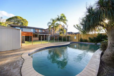 HomeHotel 4 Bedroom & Homeoffice With Nice Pool - Queensland Tourism 0