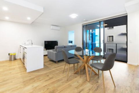 Sofun Apartment On Manning St - Queensland Tourism 0