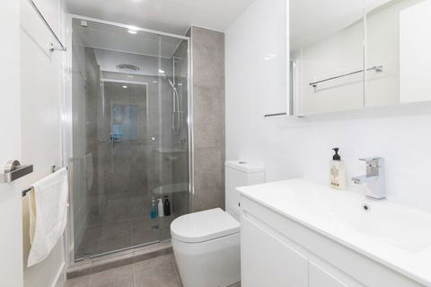 Sofun Apartment On Manning St - Queensland Tourism 4