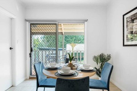 88 Peaceful Blackburn House - QLD Tourism 1