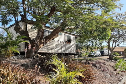 Mt Larcom Tourist Park - QLD Tourism 2