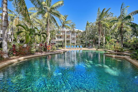 Tropical Oasis Near Beach - QLD Tourism 1